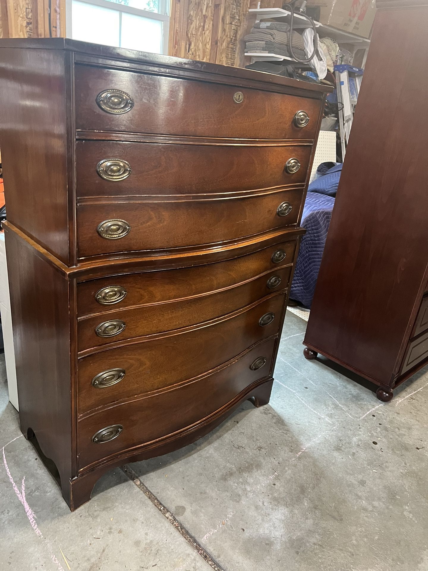 Antique Mahogany Bowfront Classical Dresser by Bassett Monticello