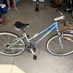 Woman’s Schwinn bike