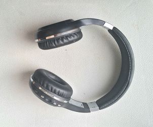 Black Over-Ear Wireless Headphones