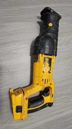 DeWALT DC385 18V Cordless Reciprocating Saw