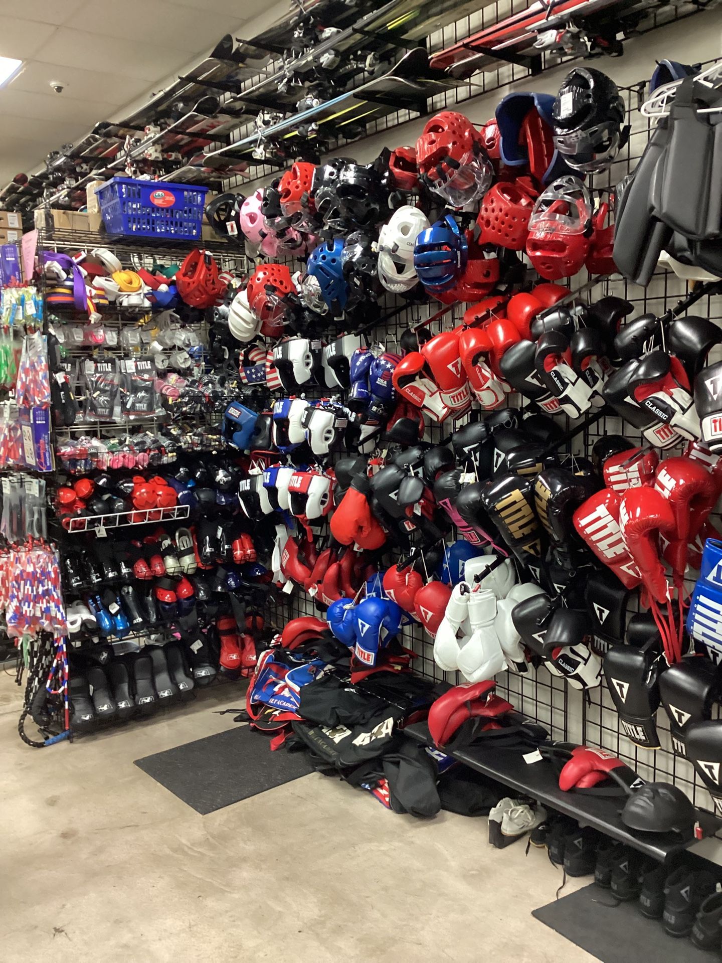 Wide Selection Of New And Used Boxing Equipment ( Read Description )