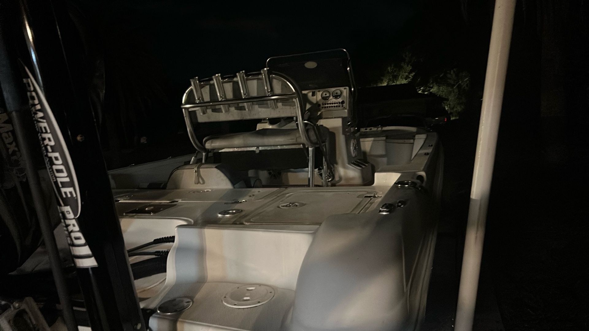 2009 Triton LTS 220 Mercury Optimax 200 outboard