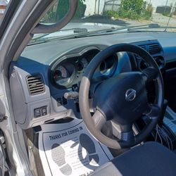 Nissan Frontier XE