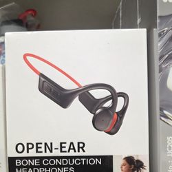 SilisoundTek S800C Upgraded Bone Conduction Headphones - IPX7 Waterproof, Bluetooth 5.3, 10H Playtime, Wireless Headphones,Open Ear Design for Running