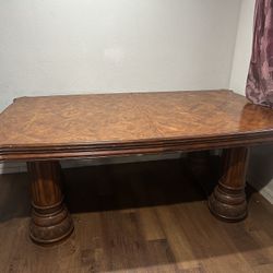 Dinner Table 
