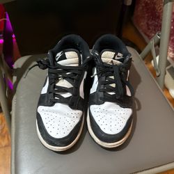 Nike Panda Dunks