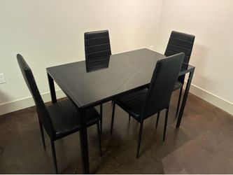 5 Piece Glass Dining Table Set - Excelent Conditions - Moving Sale