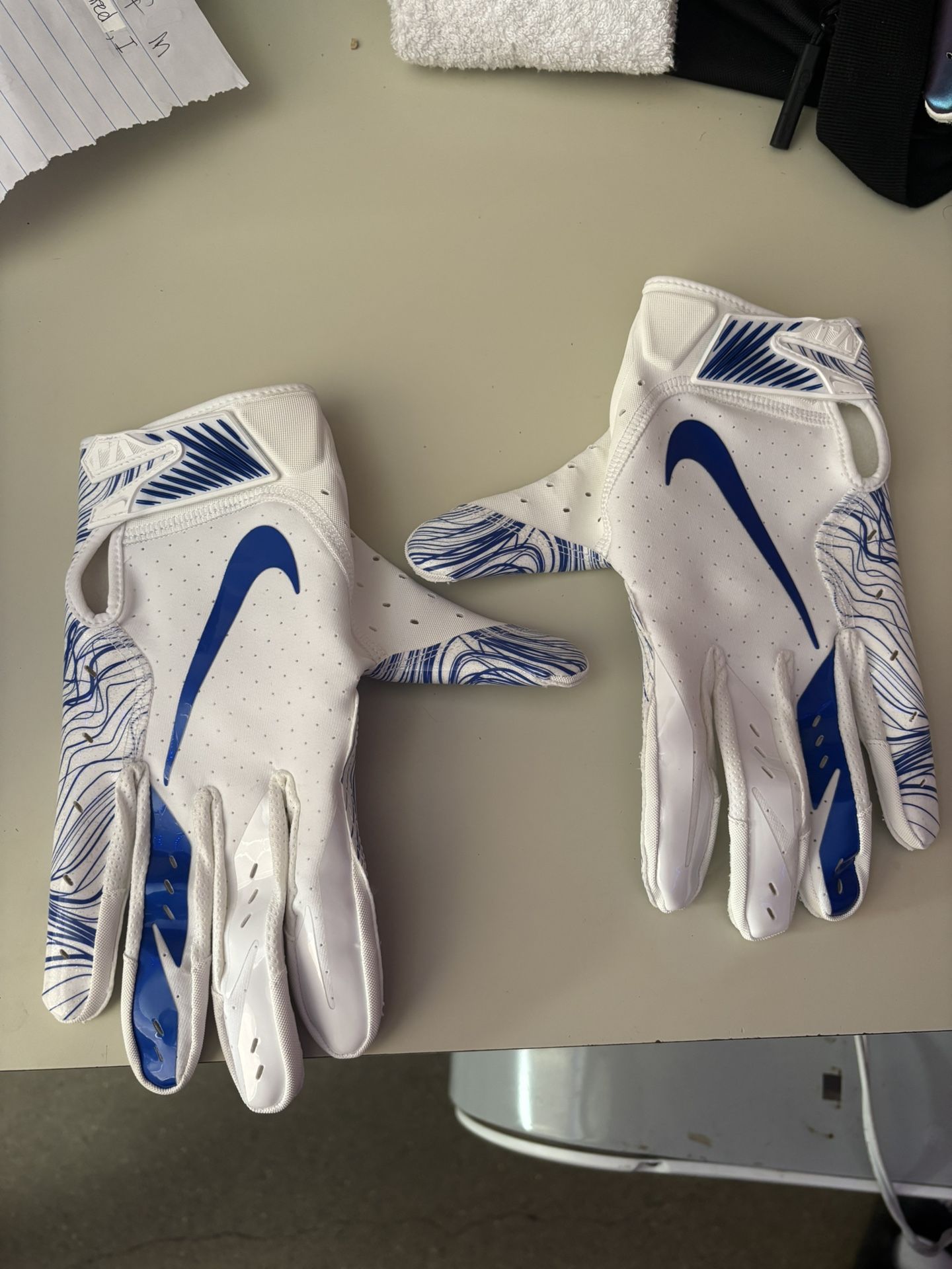 Nike Vapor Jet 5.0 Football Gloves