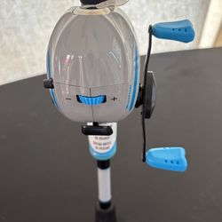 Shakespeare Fishing Pole New 8+ Gel Tech Agility Jellyfish