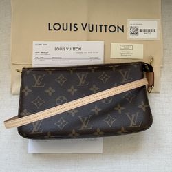 Louis Vuitton Pochette Acessoires