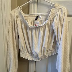 NWT Cream Cropped Top, Large