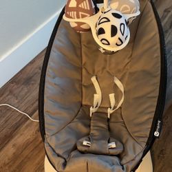 4Moms MamaRoo swing 