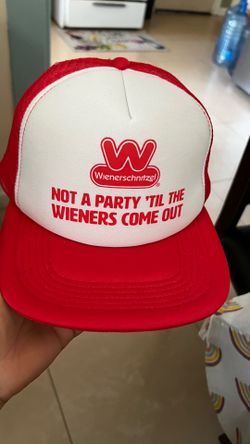 Wienerschnitzel Hat