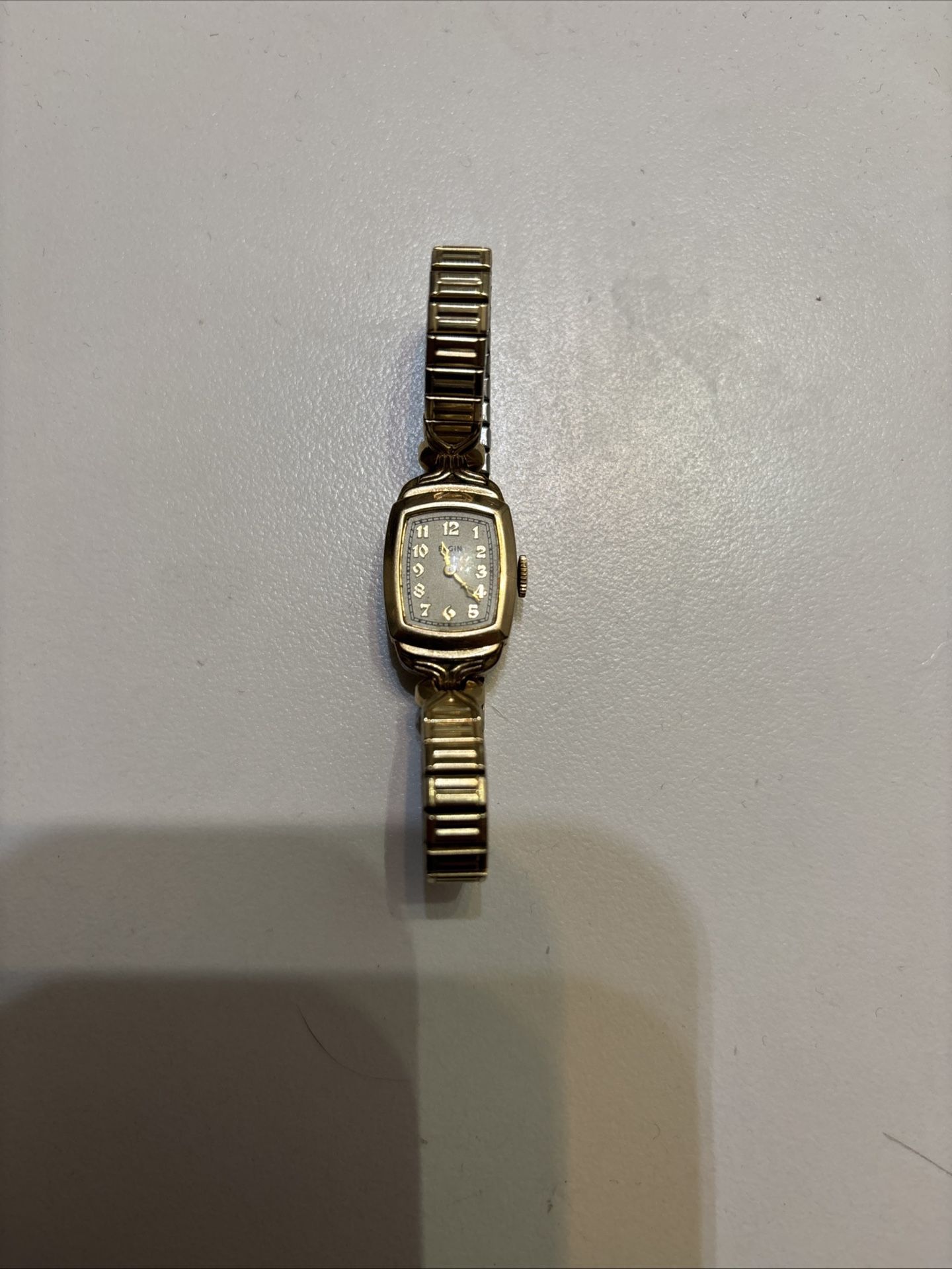 Vintage Elgin Women’s Petite Mechanical Wind Up Watch 10K 