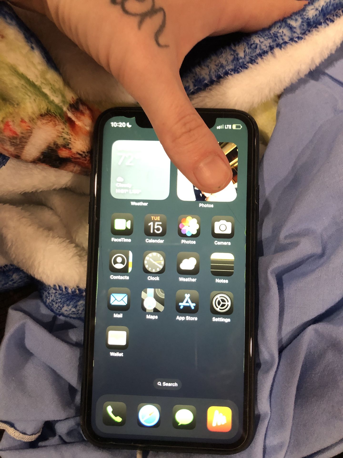 Unlocked Apple iPhone Xr