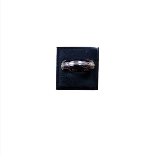 Size 10.25 Black Silver Toned Middle Wedding Band