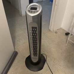 Holmes 32in Osculating Tower Fan