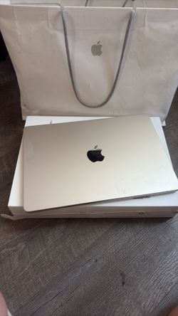 13” Mac Book Air: starlight color