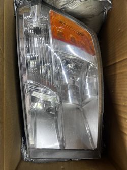 2009-2018 Dodge Ram Passenger Side Headlight 