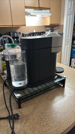 NESPRESSO CAFETERA