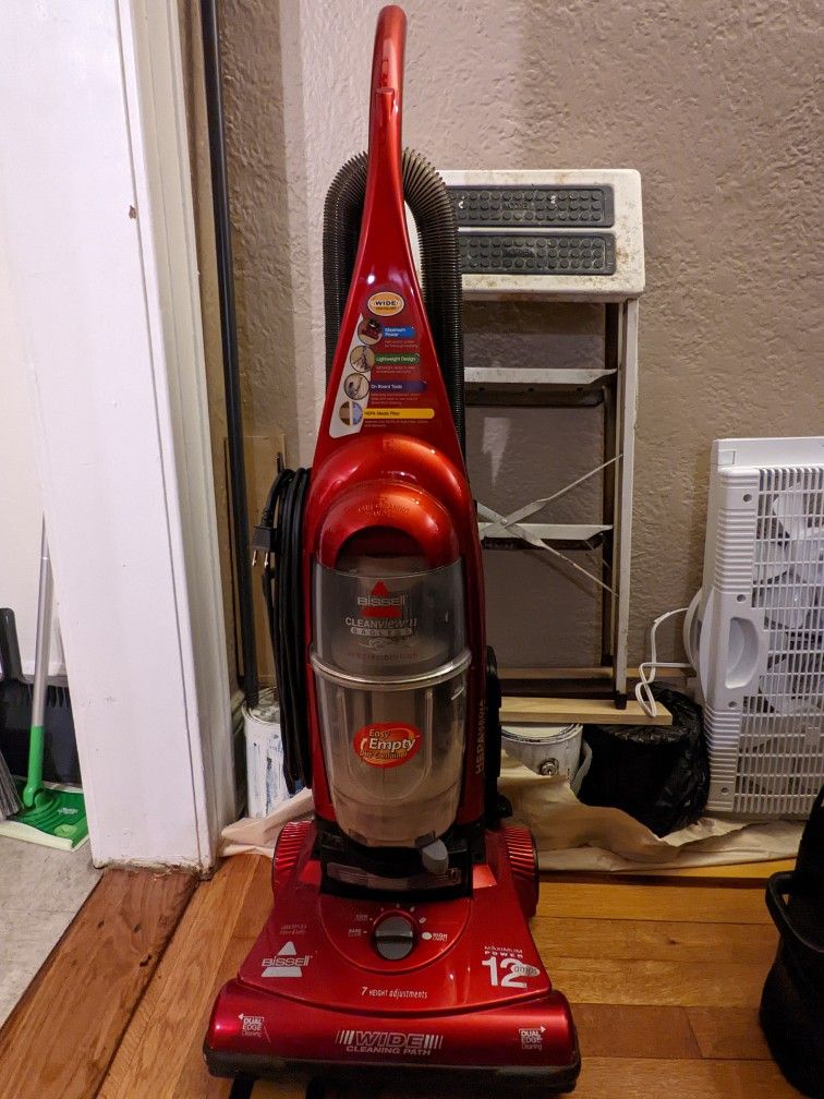 Bissell Clean View II Bagless Vacuum
