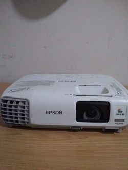 Epson powerlite 99W 5000 hrs used