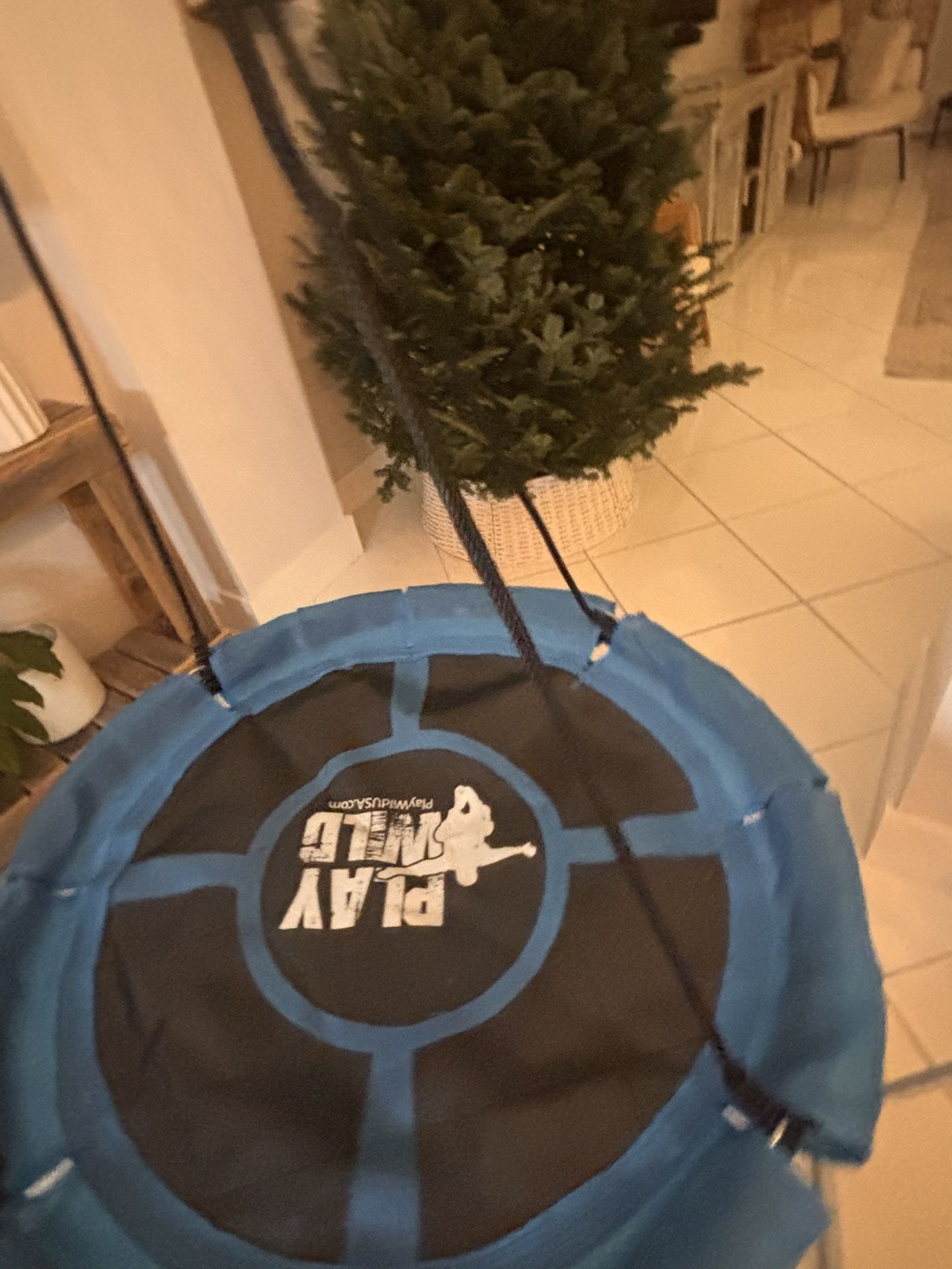 Play Wild Round Outdoor Swing :3 Feet Diameter