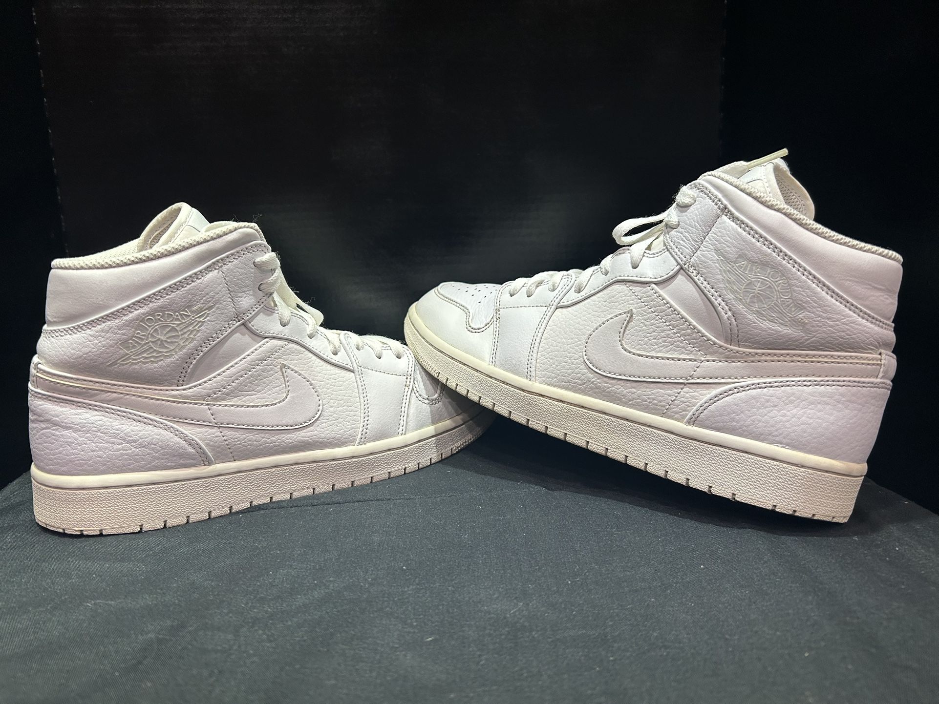 Nike Air Jordan 1 Triple White Mens 9.5