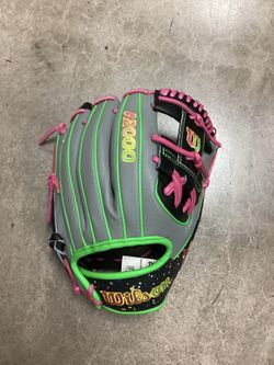 New Wilson Winter A2000 1786SS 11.5 Infield Glove (Read Description)