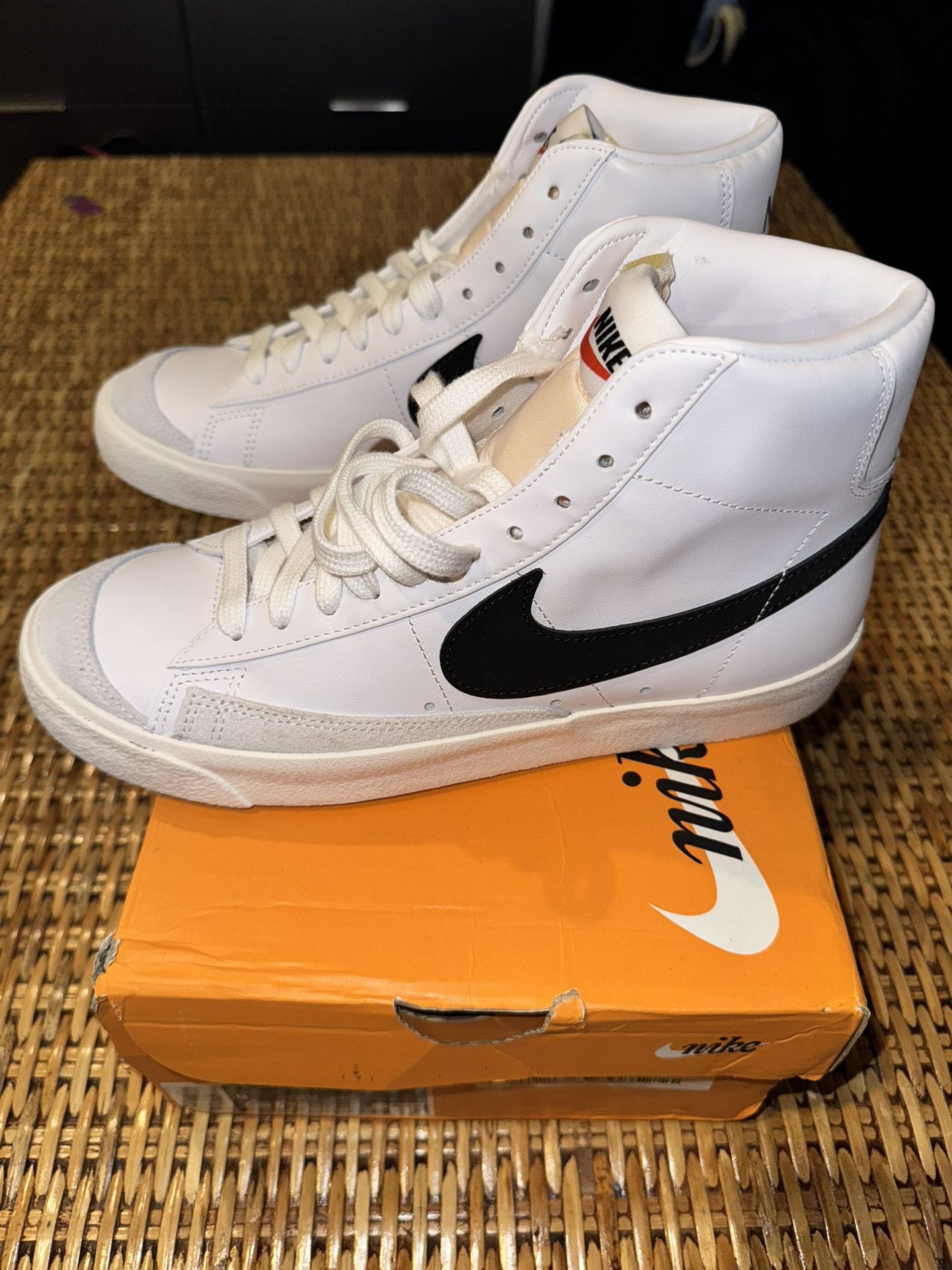 Nike Blazer Mid ‘77 Women’s 9