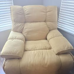 Plush Recliner Chair