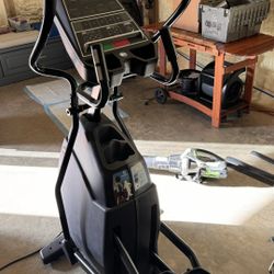 Horizon  CSE 3.6 Elliptical 