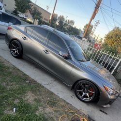 2015 Infiniti Q50