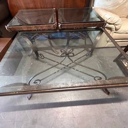 Coffee Table And 2 EndTable 