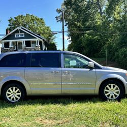 2014 Chrysler Town & Country