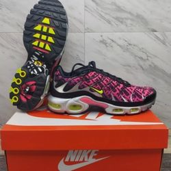 Nike AirMax Plus 
