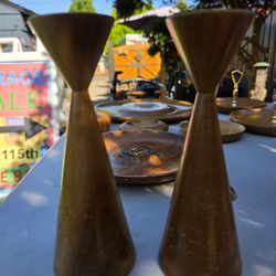 Mid-Century Modern Candleholder set
8" tall Myrtlewood. From Coose Bay Oregon