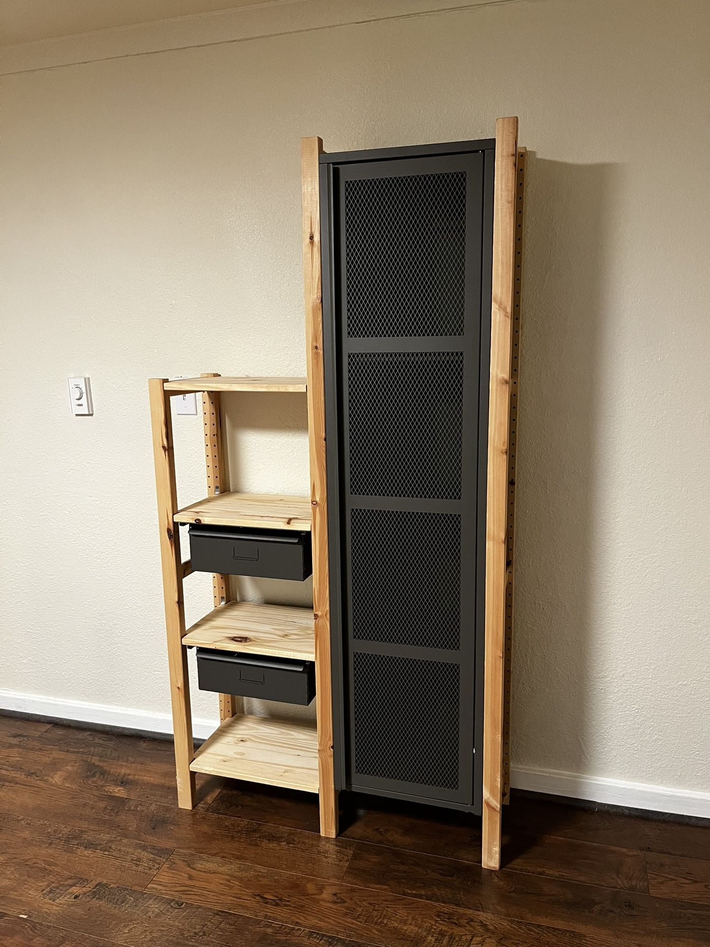 Locker/shelf Unit - Pending Buyer Now