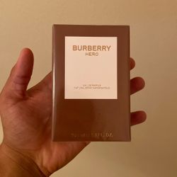 Burberry Hero Perfume 