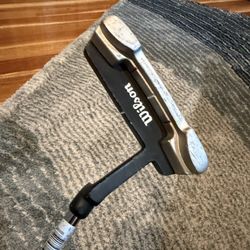 Wilson Putter Harmonized M-1 RH 34.5" Steel Shaft - Original Grip