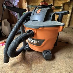 Ridgid 4.25 Php Shop Vac (12 Gallon) 