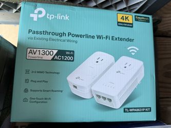 TP-Link Powerline WiFi Extender TL-WPA8631P KIT