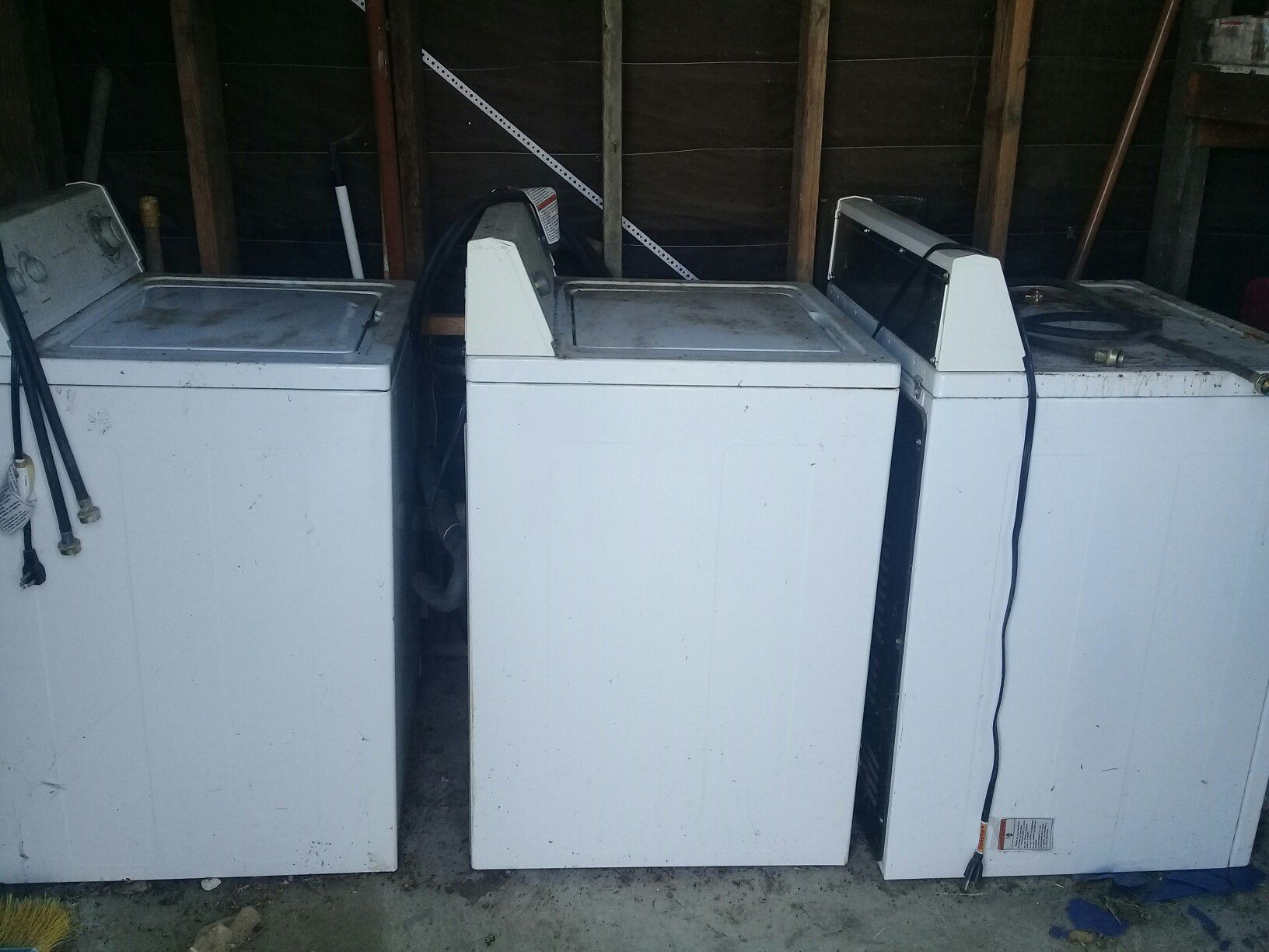 Free 2 washers 1 gas dryer