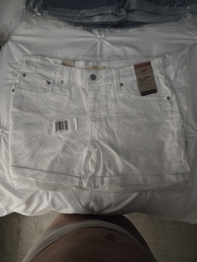 Women's White Levi's Jean Shorts 