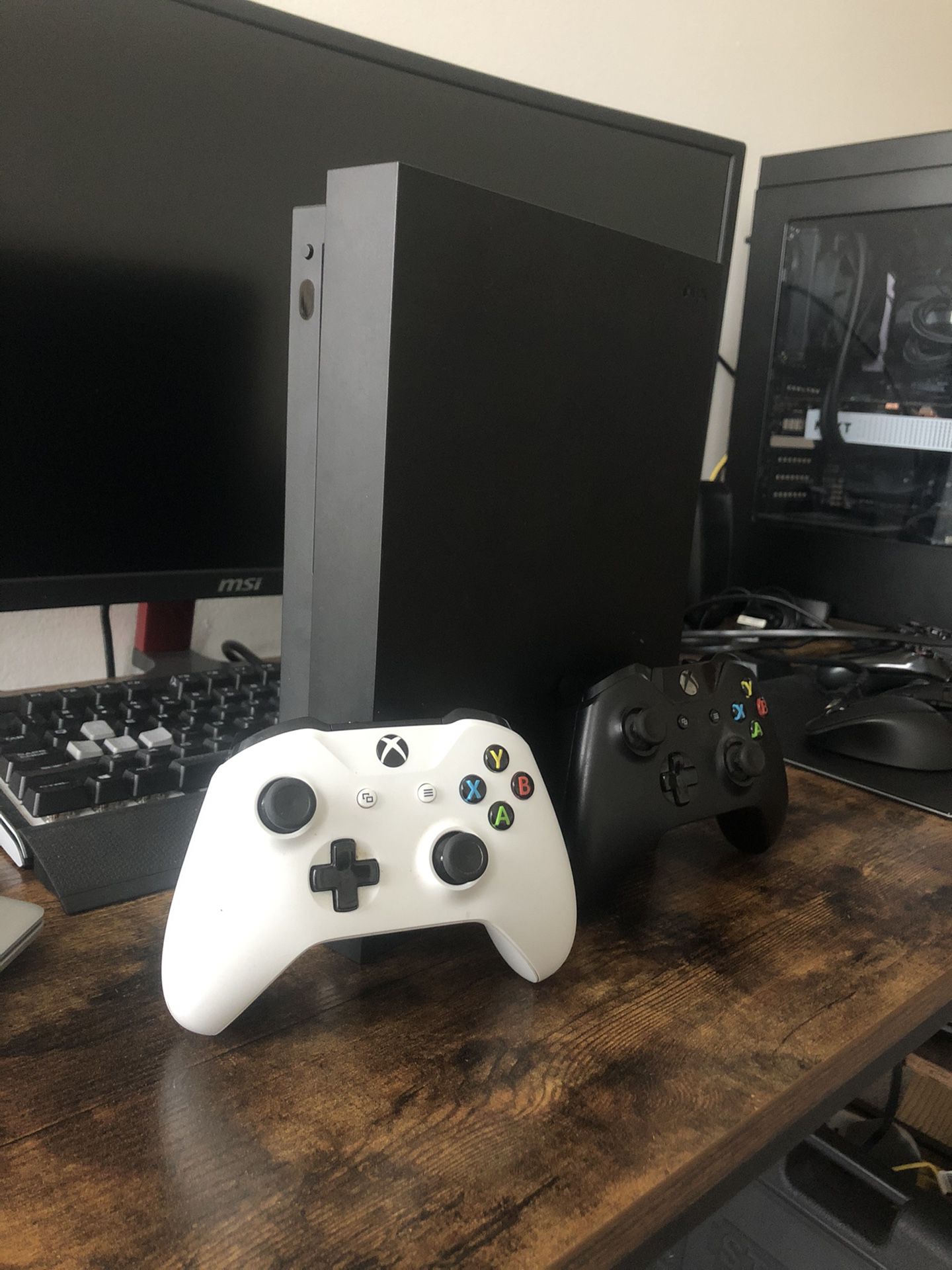 Xbox One X w/controllers