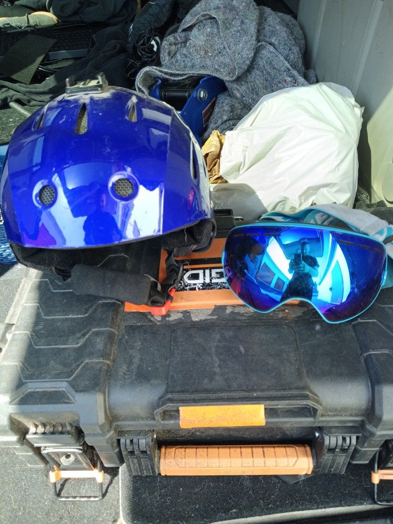 Snowboarding/Ski Helmet And Googles