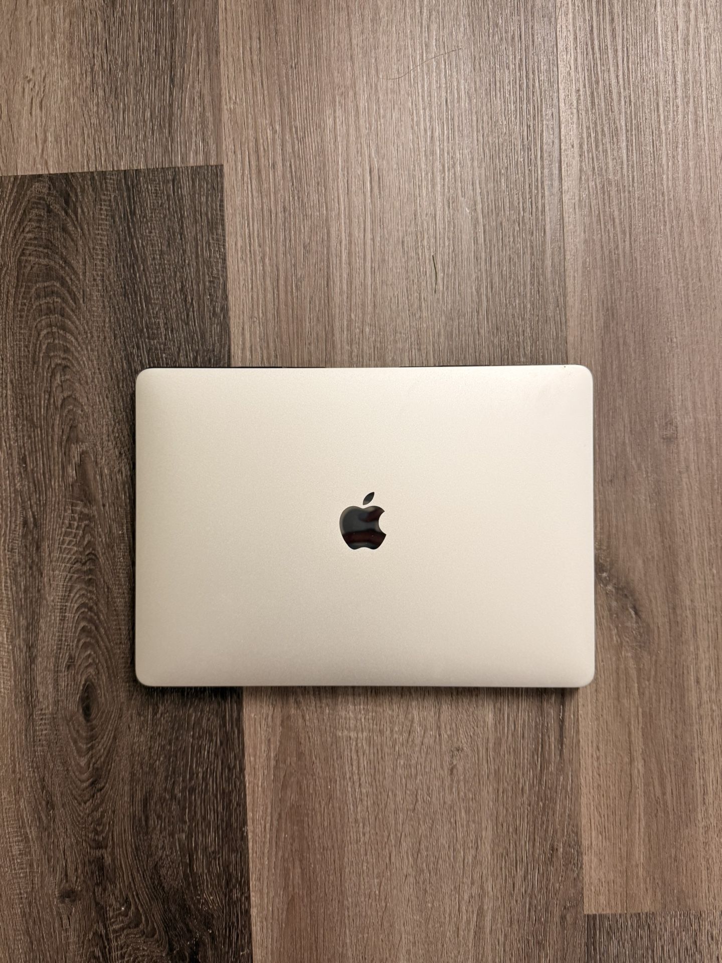 Apple MacBook Air M1