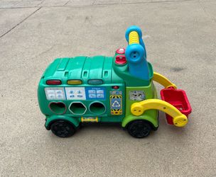VTech Sort & Recycle Ride-On trash Truck - Interactive Learning Toy