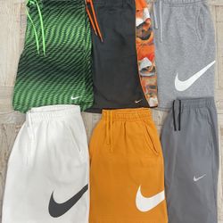 Nike Men’s Fleece Dr-Fit Shorts Lot