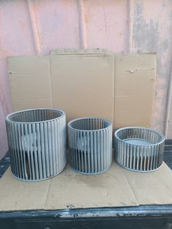 ALL SIZES ON AIR CONDITIONER BLOWER WHEELS. I HAVE ANY SIZE ON CAPACITORS CONDENSER AND BLOWER MOTORS 